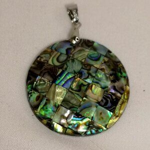 New Round Abalone Shell Pendant 18KGB Silver Claps NWOT